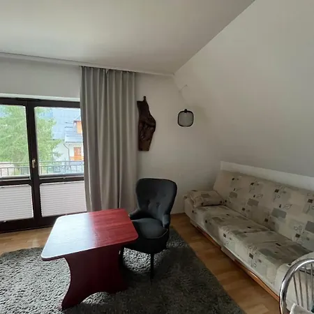 Pod Dolina - 1,5km. Od Krupowek *